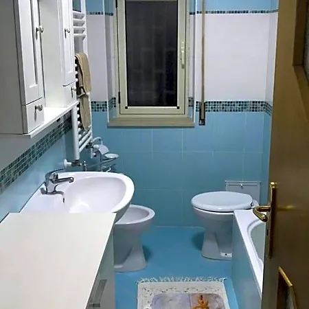לינה וארוחת בוקר La Stella מנפרדוניה